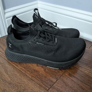 FLUX Women's Black Waterproof Adapt Sneakers Size 8